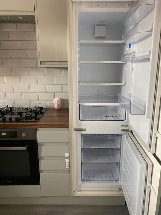 Brighton New Apartment Free Parking Sleeps 6 Экстерьер фото